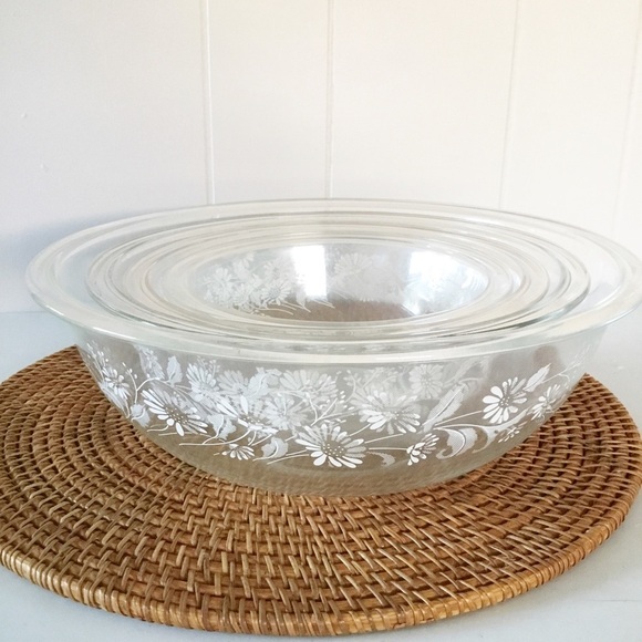 PYREX  Nesting Mixing Bowls Clear W/Daisy Colonial Mist 4 Bowls 326 325 323 322 - Picture 5 of 6